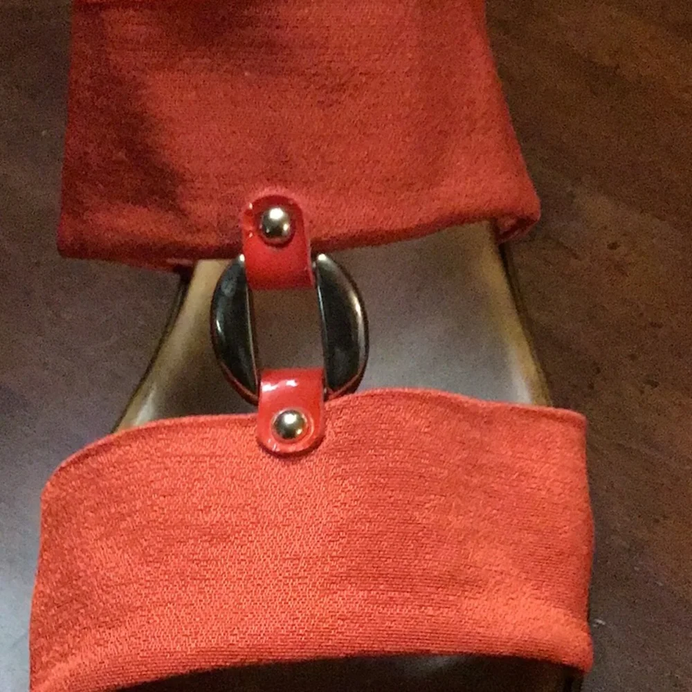 SHOE ITALIAN SHOEMAKERS SIZE 9 ORANGE